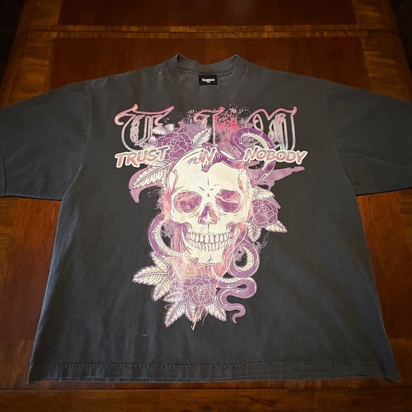 Other - Howlers Club "Trust In Nobody" Skull Snake Graphic T-Shirt Size L Black Gothic T